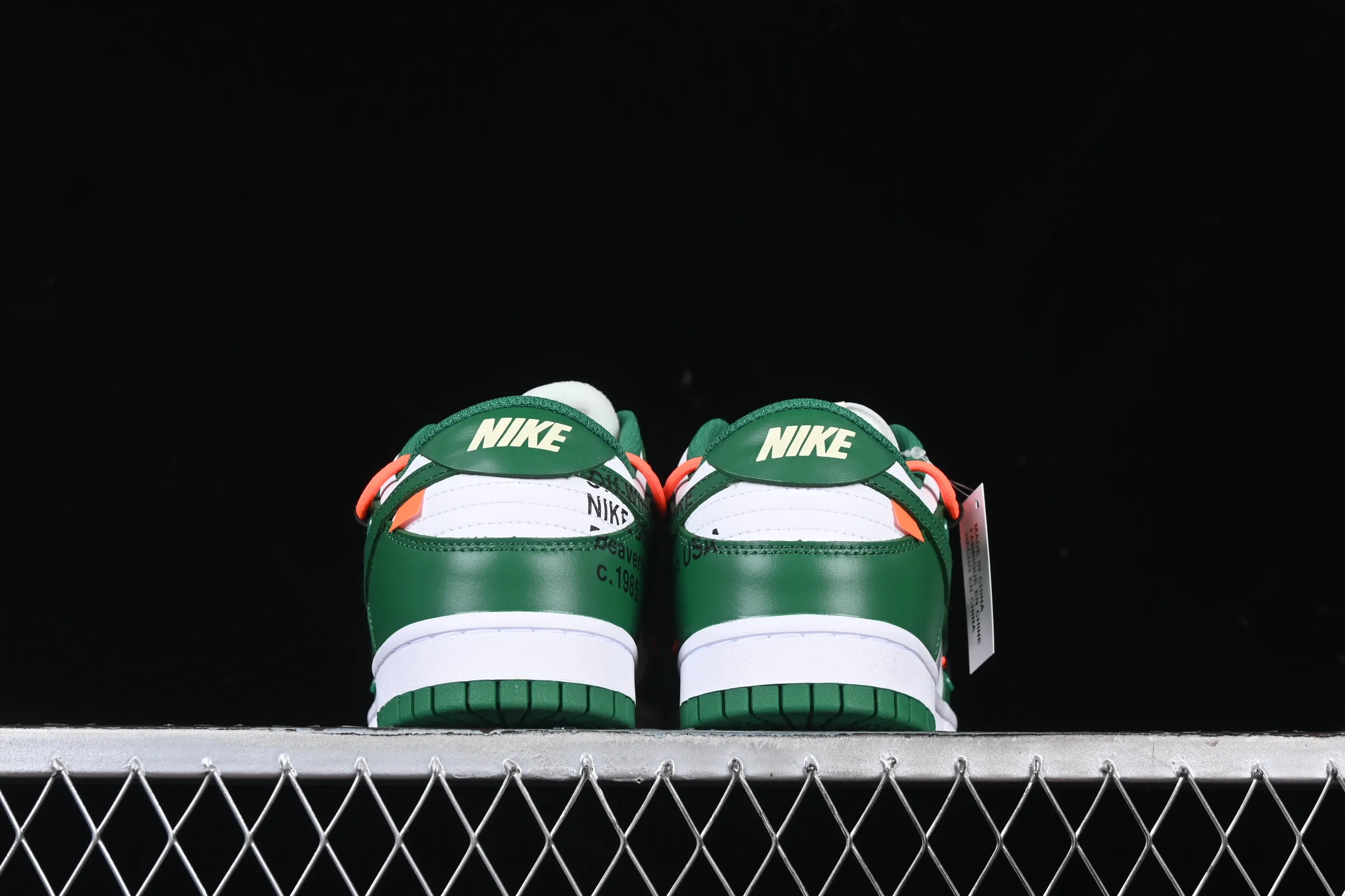 All Categories Nk SB Dunk Series Nk SB Dunk Low Low-top Sneakers H11 Special Offer Off-White x Futura x Dunk OW Joint Sneakers CT0856-100